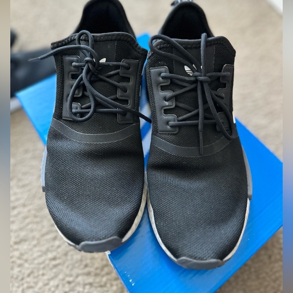 NMD Adidas R1 Originals Shoes - Picture 4 of 7